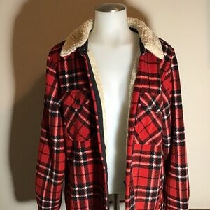 😍#624, Soho Threads, size medium, gorgeous shirt jacket, see photos 😍😍